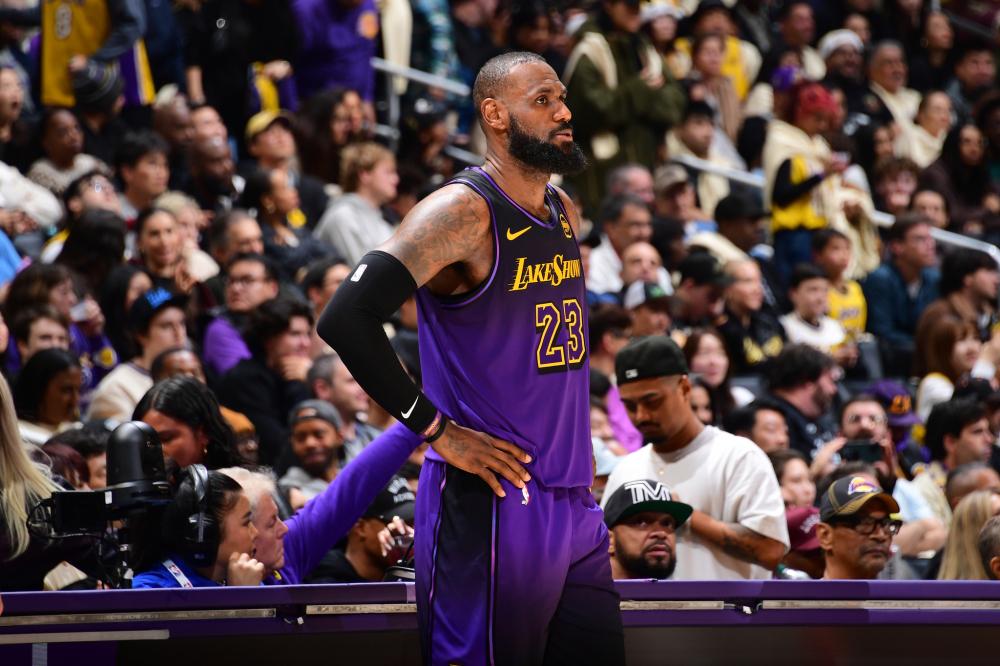 定他能否突 定他能否突